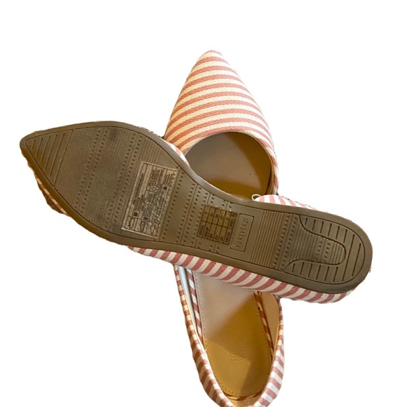 Forever 21 Flats - Picture 2 of 2